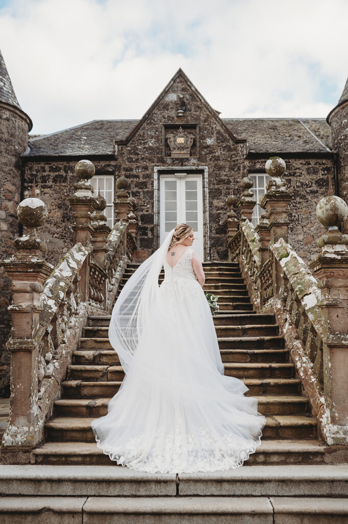 Aberdeenshire couple photographed at Meldrum house by Aberdeenshire wedding photographer