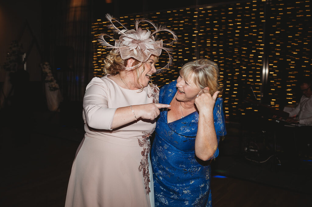 Evening reception photographed by aberdeenshire photographer at meldrum house 