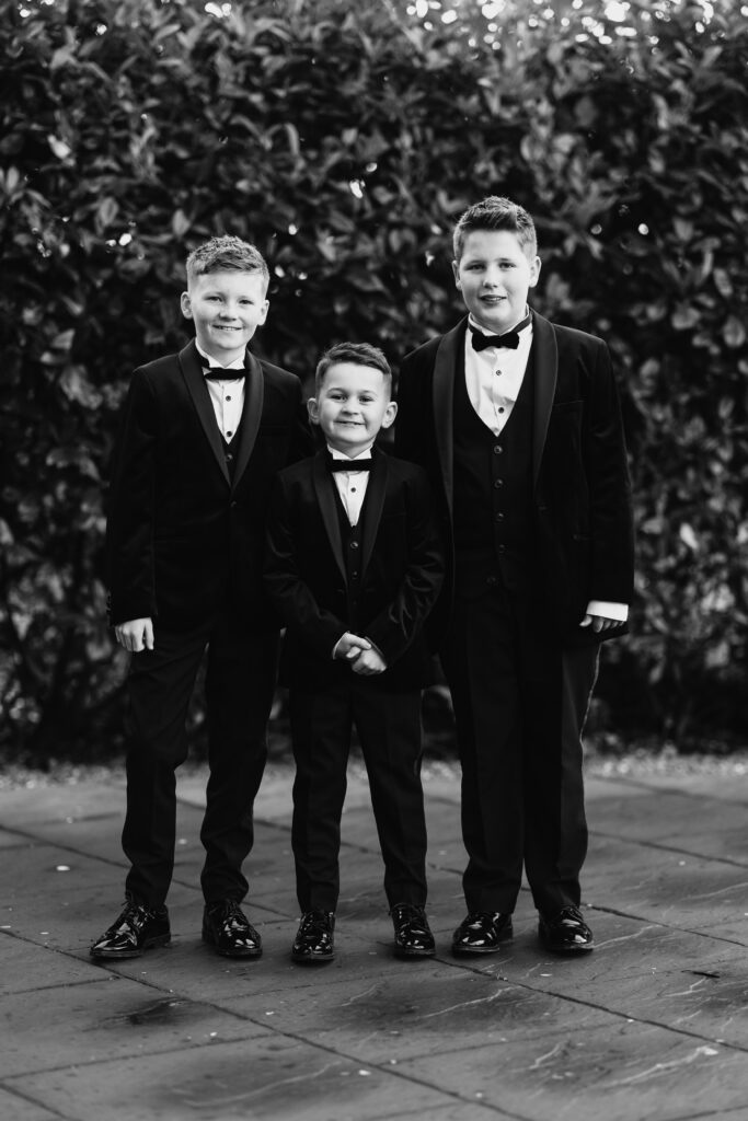 Siblings photographed at meldrum house by aberdeenshire wedding photographer