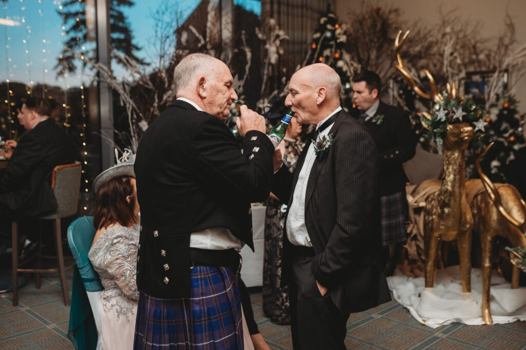 Cocktail hour at meldrum house photographed by aberdeenshire wedding photographer