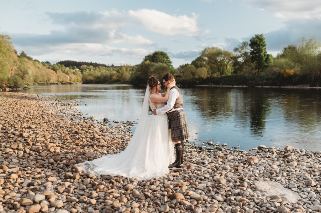 Aberdeenshire wedding photographer captures couple at Maryculter House wedding