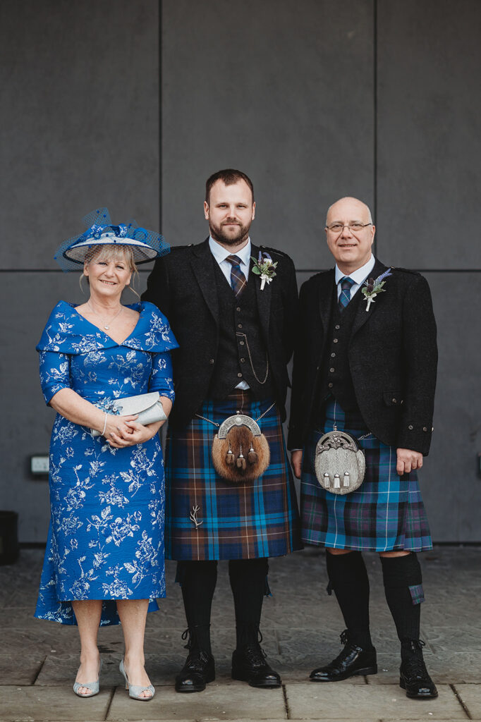Aberdeenshire wedding photographer captures wedding family photo at Meldrum House