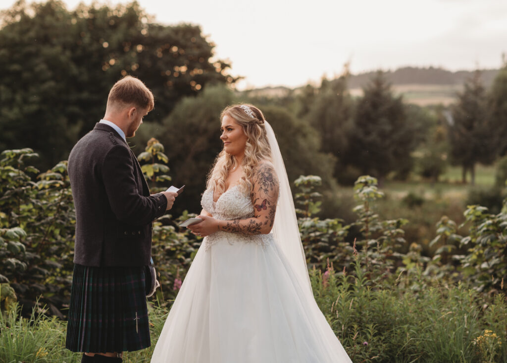 Aberdeenshire wedding photographer captures couple at Maryculter House wedding